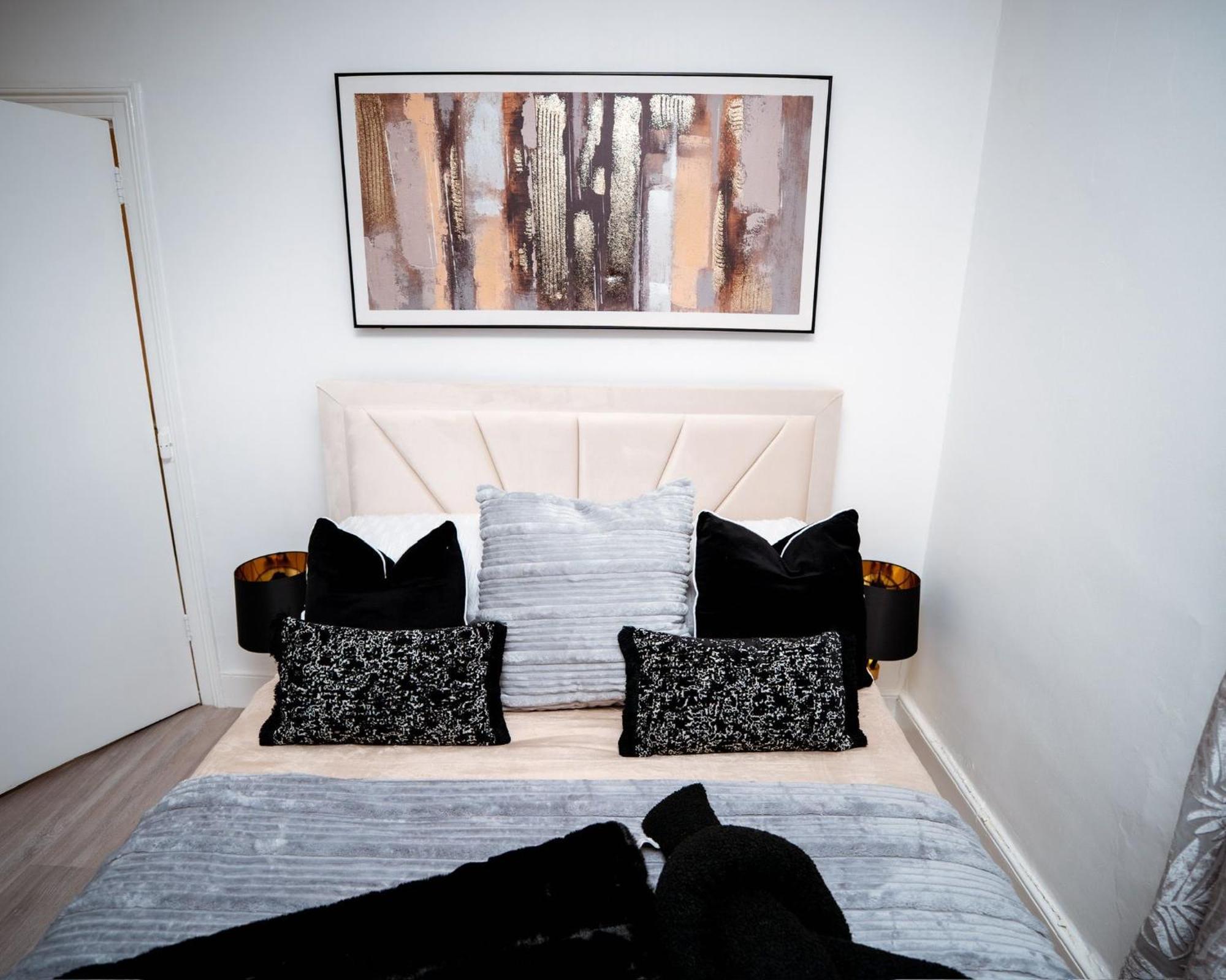 Luxe At Tottenham Stadium *